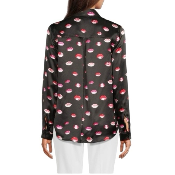 NWT L'AGENCE Tyler Holly Lip Print Long-Sleeve Silk Button Down Shirt - Size XS - Picture 3 of 16